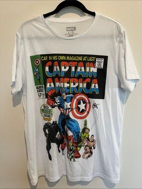 Marvel Captain America #100 Big Premiere Issue Comic Cover Graphic T-Shirt Sz L